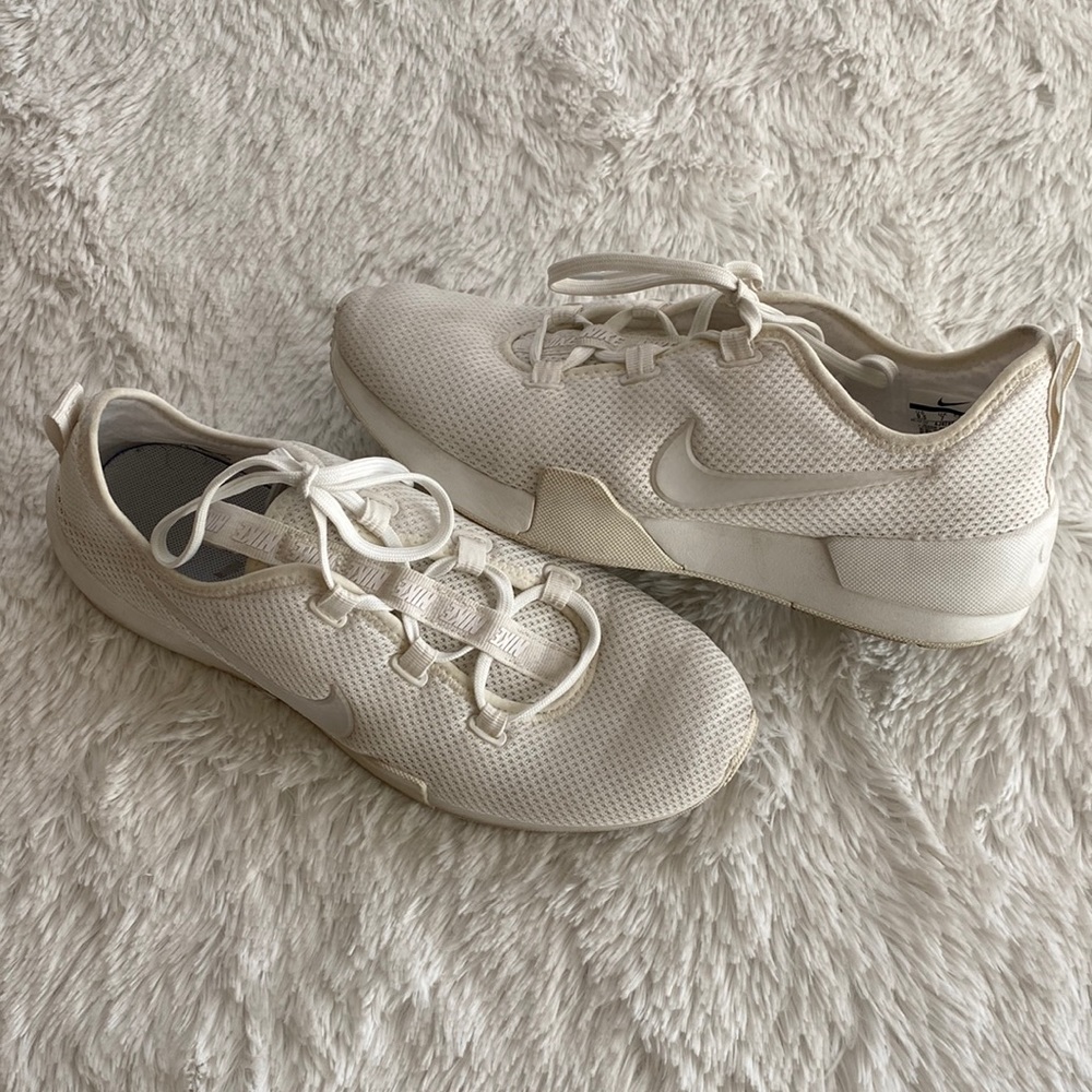 Nike white Sneakers